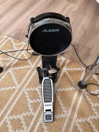 Batería Electrónica Alesis Command Mesh Kit