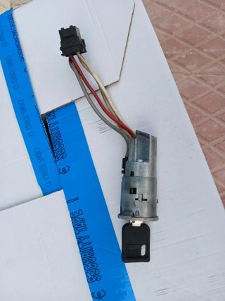 Clausor Renault R11 con llave