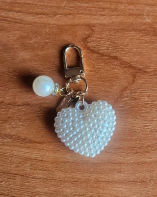 Llavero Corazón Perlas y Perla Blanca