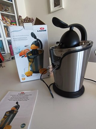 Exprimidor brazo Lacor 85W Inox (NUEVO)