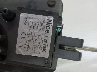Motor puerta NICE  PARA TECHO (FUNCIONA PERFECTAME
