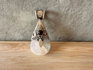 Colgante Plata Ley 925 Piedra Lunar Granate