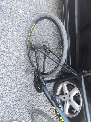 Bicicleta Ciclocross CUBE Negra/Amarilla
