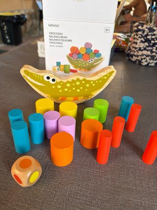 Juego de equilibrio cocodrilo MINISO