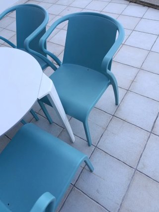 Mesa y 4 Sillas Terraza modernas y muy comodas