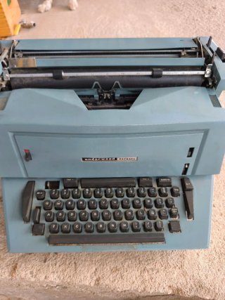 Máquina de escribir Underwood Raphael