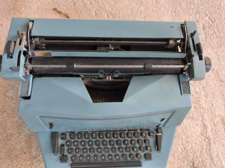 Máquina de escribir Underwood Raphael
