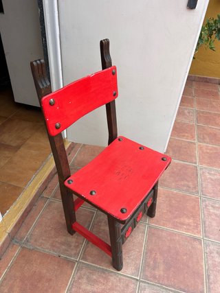 Mesa y 4 sillas madera roja