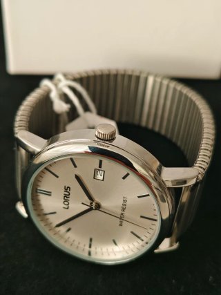 Reloj Lorus RG855CX5 nuevo, Grupo Seiko acero inox