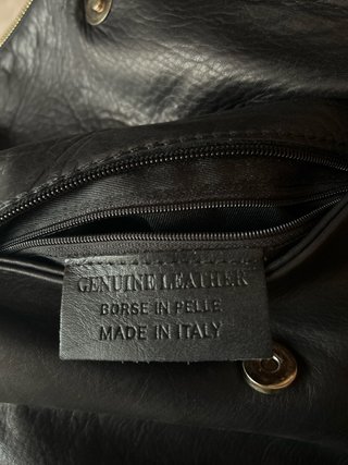 Bolso Piel y Pelo Negro Cadena Dorada