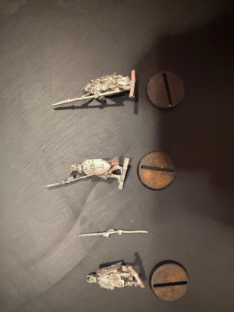 3x Guerreros Numenoreanos con lanza de Warhammer