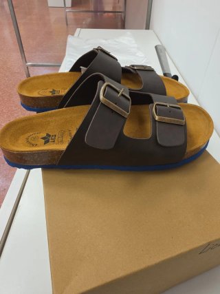 Sandalias Lico Marrón Hebilla Ajustable
