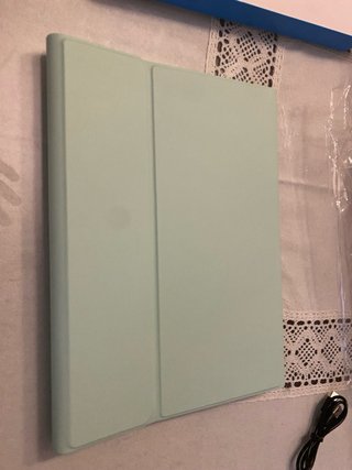 Funda con teclado para tablet