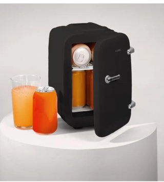 Mini nevera Cecotec 4L Negra