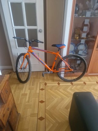 Bicicleta Naranja - Buen Estado