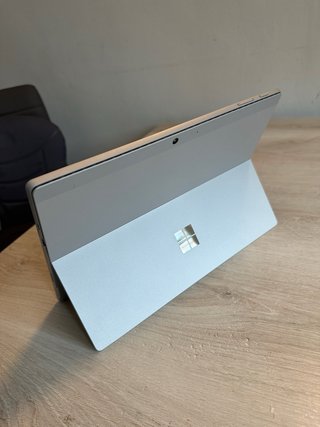 Surface pro 7+ LTE - 8/256 Intel i5 11th