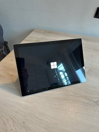 Surface pro 7+ LTE - 8/256 Intel i5 11th