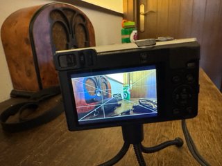 Panasonic Lumix TZ70 + 2 baterías y trípode