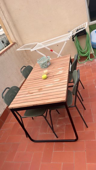 Mesa extensible exterior + 4 sillas