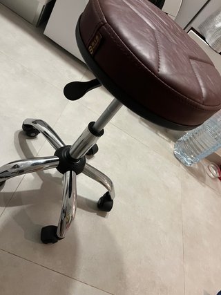 Taburete profesional regulable