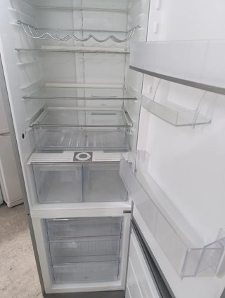 Nevera Electrolux de 2m por 60cm