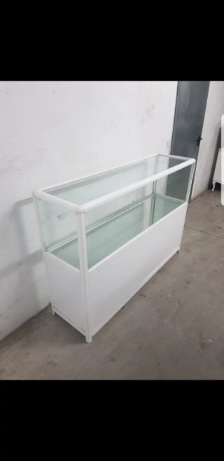 Mostrador expositor blanco