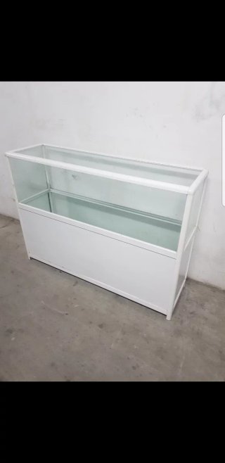 Mostrador expositor blanco