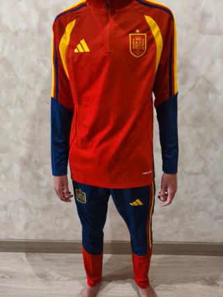 Chándal Selección Española Talla 18 niño (145-155)
