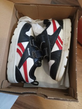 Lote Zapatillas y Sandalias Niños