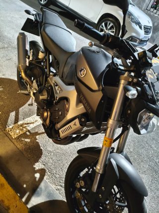 Yamaha MT-09 Negra/Gris