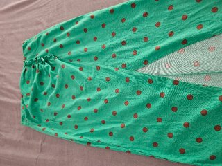 Falda Zara Verde Lunares Talla M