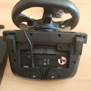 Volante Logitech G920 con Pedales
