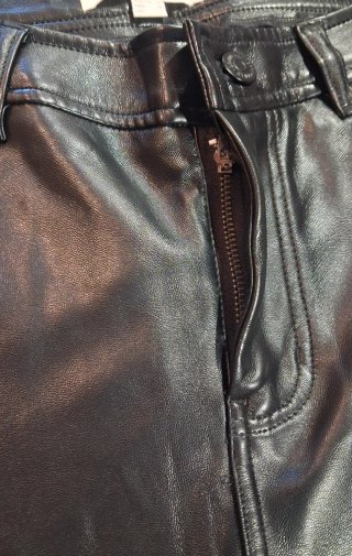 Pantalón cuero negro talla 40