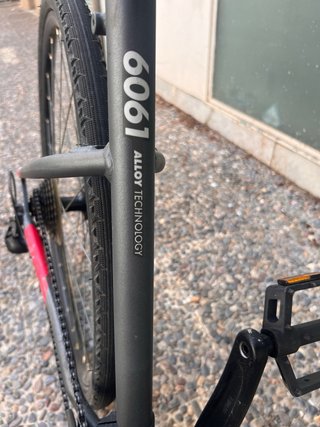 Bicicleta Híbrida Riverside 500
