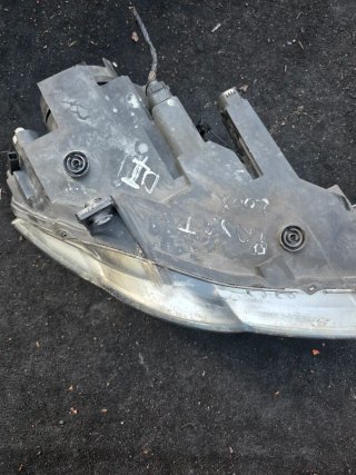 Faro Izquierdo VW Passat