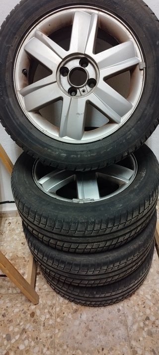 Neumático 215/55 ZR16 97W Radial Tubeless