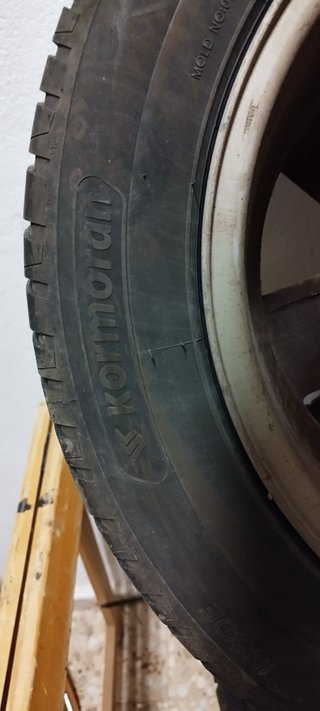 Neumático 215/55 ZR16 97W Radial Tubeless