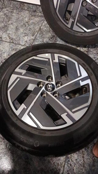 Llantas Hyundai con Neumáticos Michelin