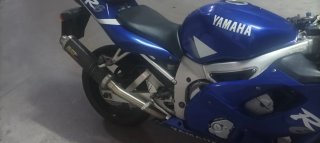 Yamaha R6 Azul