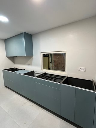Montador de muebles de cocina