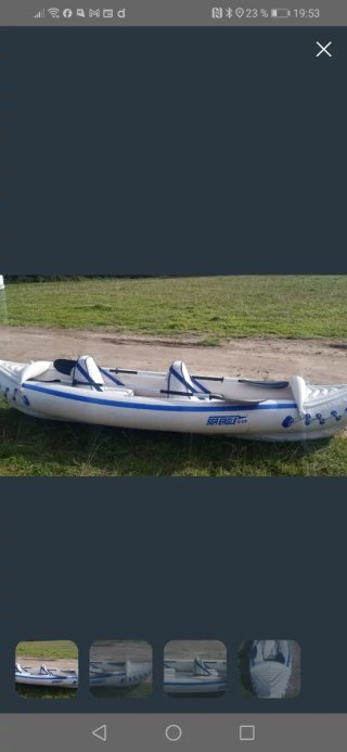 Kayak hinchable con remos