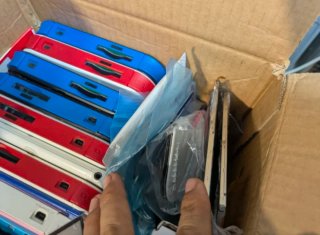 Lote Nintendo 2D y Joy-Con para reparar