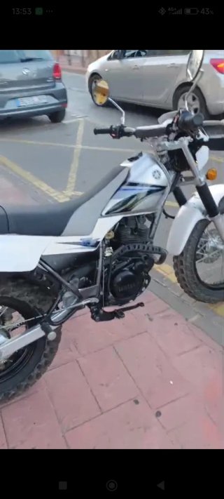 Yamaha TW200 Plata/Blanco Enduro