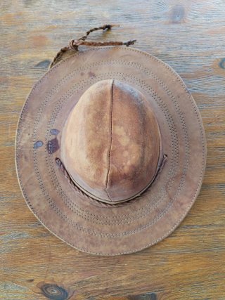 Cappello in pelle acquistato in Brasile