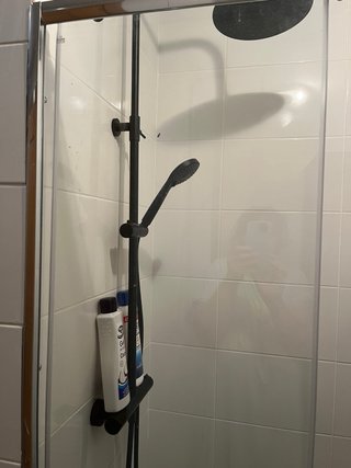 Alquilo espacio, 2 estancias, salón y dormitorio