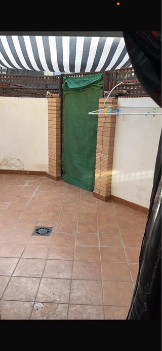 Alquilo espacio, 2 estancias, salón y dormitorio