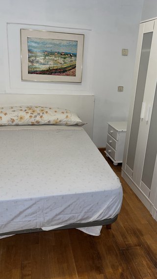Alquilo espacio, 2 estancias, salón y dormitorio