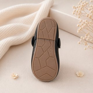 Zapatos negros lazo T21 suela flexible