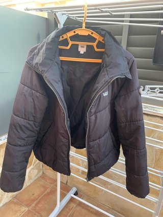 Chaqueta Vans Negra.