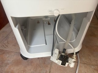 Enfriador de aire portátil con deposito de agua